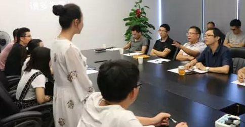 UG环球首届员工转正评审会圆满举行