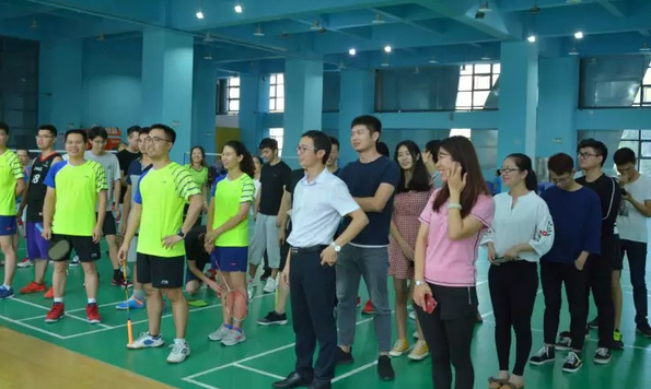 UG环球2018羽毛球赛圆满举行